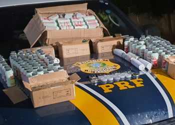 Polícia Rodoviária Federal apreende artefatos para produção de explosivos na BR 226, em Campo Grande