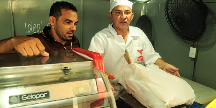 Programa Peixe Popular vende 14 toneladas em 2 dias em Mossoró