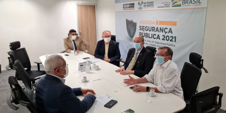 Conselho Regional de Medicina já investigou 6 casos de falsos médicos em 2022