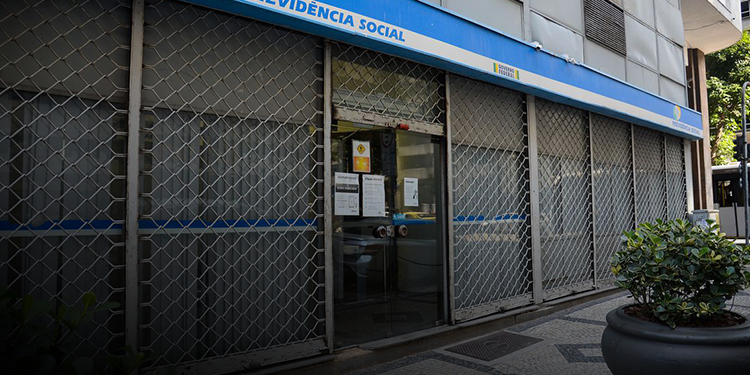 Beneficiários do INSS já podem consultar datas de pagamento do décimo terceiro