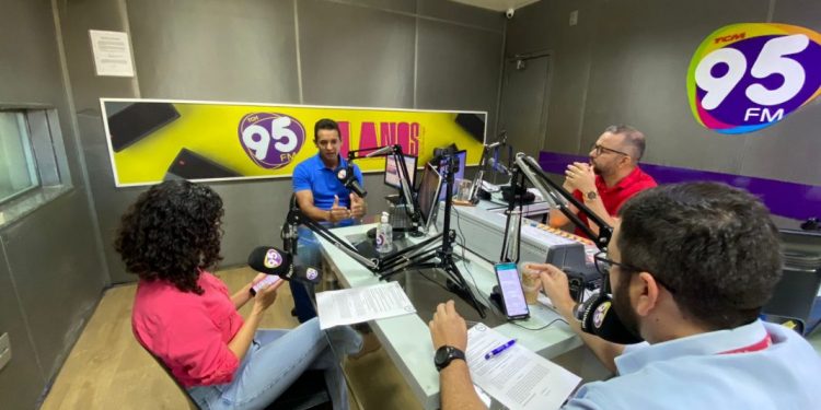 Prefeito promete progressões para mais de 1.400 servidores municipais de Mossoró