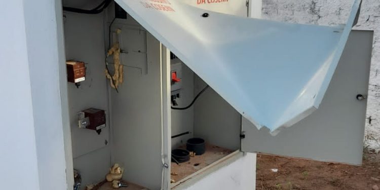 Ação de vândalos suspende abastecimento de água em cinco bairros de Mossoró