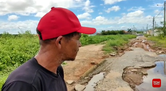 Moradores relatam problema de ruas esburacadas no bairro Nova Mossoró