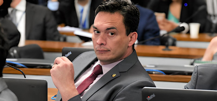 Presidente do Podemos diz que Styvenson é pré-candidato natural ao Governo do RN