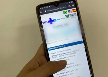 Uern pede comprovação de esquema vacinal a partir desta segunda-feira (30)