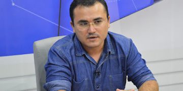 Pré-candidato ao Senado pelo PSOL defende aliança com PT