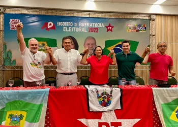 Encontro do PT/RN valida reeleição de Fátima Bezerra