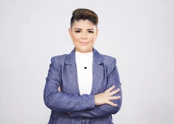 Jornalista esportiva lança seu primeiro livro: ‘Entre linhas’