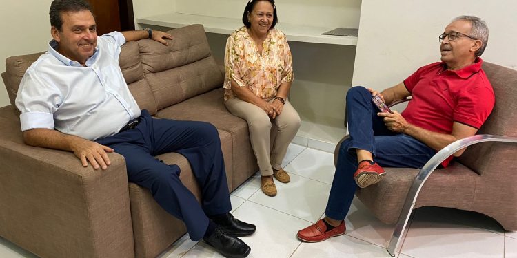 PDT oficializa apoio à reeleição de Fátima