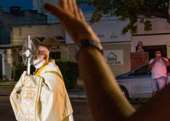 TCM transmite nesta quinta-feira (16) missa de Corpus Christi