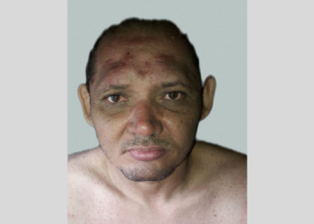 Homem é preso em motel após bater em namorada e engolir cocaína