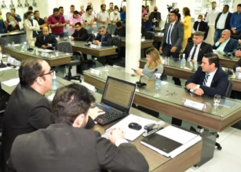 Câmara de Mossoró convoca sessão extraordinária para votar criação de medalha