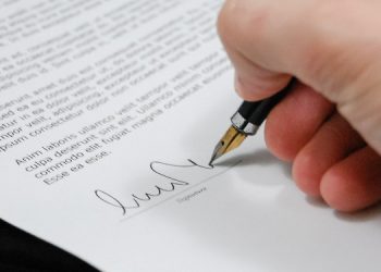 Brasileiros já podem reconhecer firma pela internet, no RN 10 cartórios atendem pelo sistema