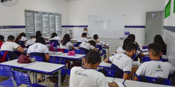 Secretaria Municipal de Educação abre inscrições para vagas de estagiários de Letras Libras