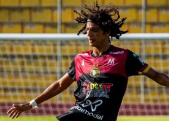 Jogadores protestam pelo limite de idade na segundona; Presidente da FNF responde