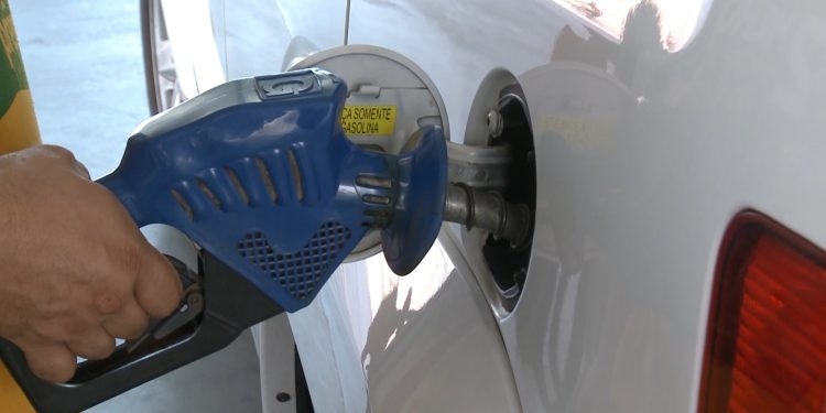 Postos de combustíveis comunicam que têm enfrentado dificuldades para comprar gasolina