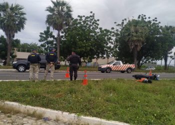 Jovem é assassinado com tiros de escopeta na BR 304, em Mossoró