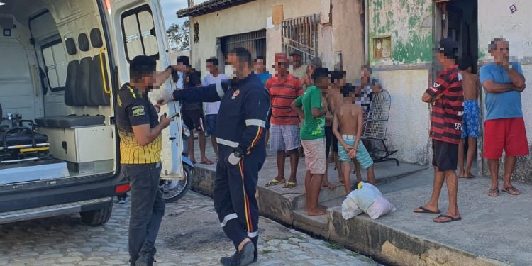 Jovem de 19 anos é morto a tiros dentro de casa em Mossoró