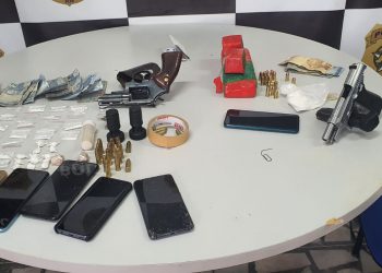 Polícia Civil apreende drogas e armas na comunidade do Pirrichil em Mossoró