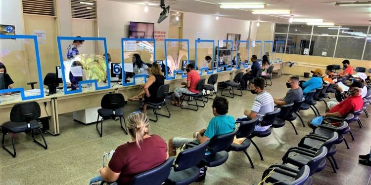 Servidores do Detran suspendem greve e atendimento foi normalizado