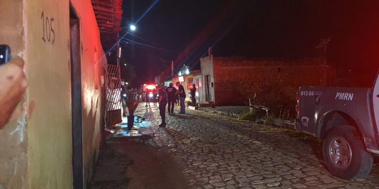 Plantão policial: homem é assassinado e foragido é preso em Mossoró