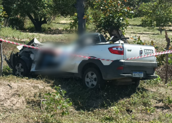 Engenheiro morre após colidir com ônibus escolar na Serra do Mel