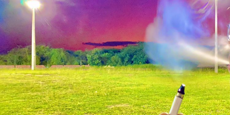 Quem fuma ‘pendrive’ inala cerca de 2 mil substâncias químicas