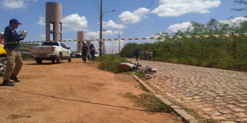 Homem é esmagado por caminhão bitrem em Mossoró