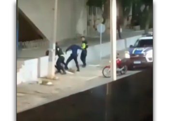 Família de adolescentes agredidos por agentes vai processar o município