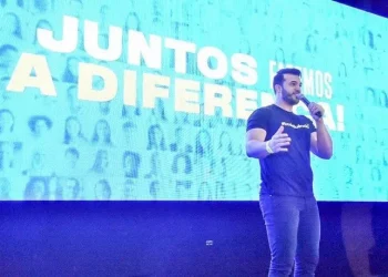 Cantor Giannini Alencar é pré-candidato a deputado federal pelo PSDB