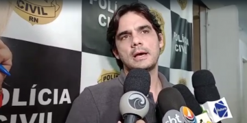 Menino de 3 anos morre após ser esquecido dentro de carro em Natal