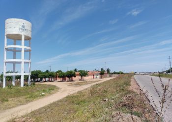 Obra de abastecimento inicia instalação de redes de água em Caraúbas