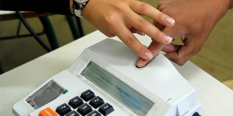 Eleitores sem cadastro biométrico podem votar normalmente