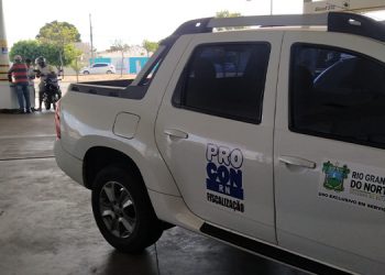 Após aumento da gasolina, Procon realiza operação de fiscalização nos postos de Mossoró