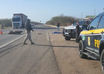 Motoqueiro morre e passageiro fica ferido após acidente na BR 304