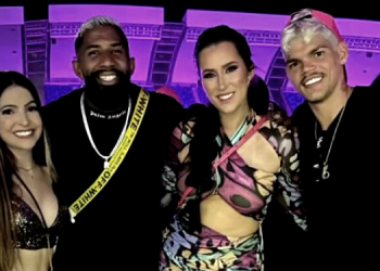 Laterais do Flamengo curtem férias em Natal