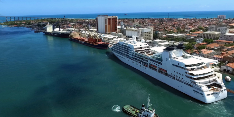 Secretaria de Agricultura do RN debate atração de novas companhias de navegação para Porto de Natal
