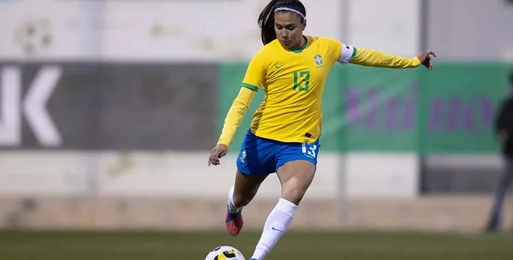 Jogadora potiguar é convocada para jogos pela Seleção Brasileira Feminina –  TCM Notícia