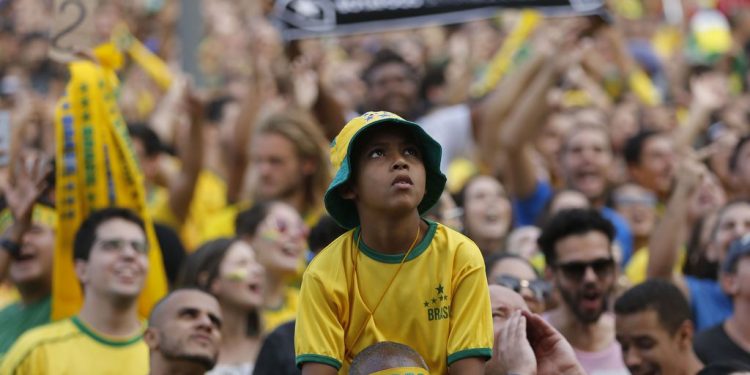 Copa do Mundo: como fica o expediente em dia de jogo do Brasil?