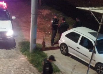 Ronda Policial: Homem é morto a tiros dentro de carro em Areia Branca