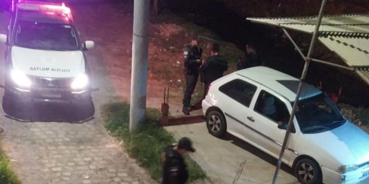 Ronda Policial: Homem é morto a tiros dentro de carro em Areia Branca