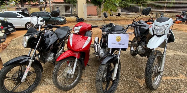 Ronda Policial: Policiais da DEPROV recuperam quatro motos roubadas e caixa de sanfona