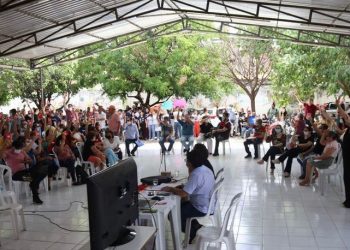 Professores da UERN rejeitam indicativo de greve