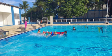 Ufersa abre inscrições para novas turmas de natação infantil