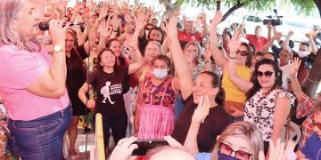 Professores de Mossoró aprovam indicativo de greve e mobilizações