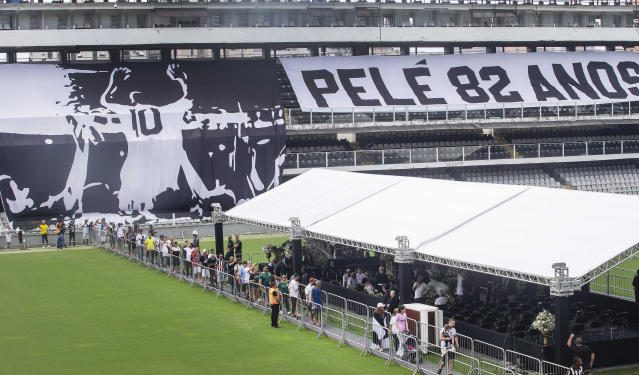 Morador de Mossoró vai a velório de Pelé em Santos/SP