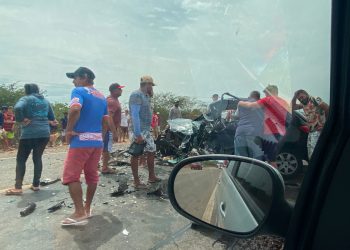 Duas pessoas morrem em acidente na BR 304