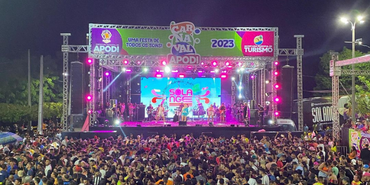 Apodiense denuncia “blackface” durante carnaval da cidade; entenda por que a prática é considerada como racismo