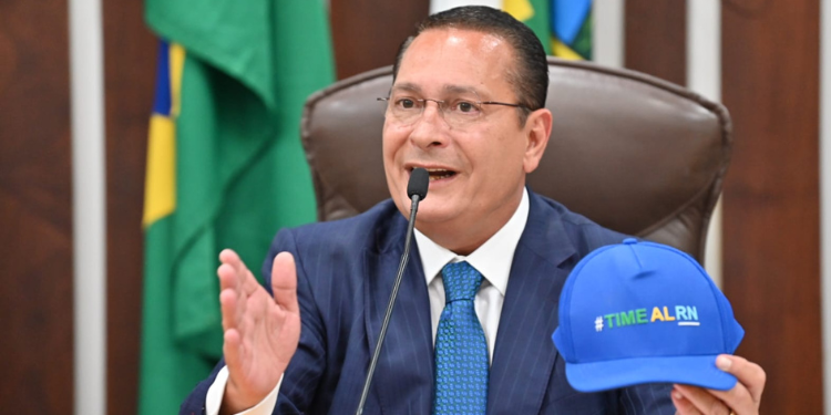 Ezequiel Ferreira é reeleito presidente da Assembleia Legislativa do RN