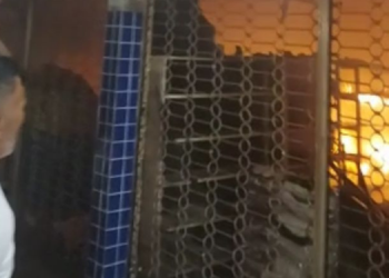 Incêndio destrói depósito de restaurante na Cobal